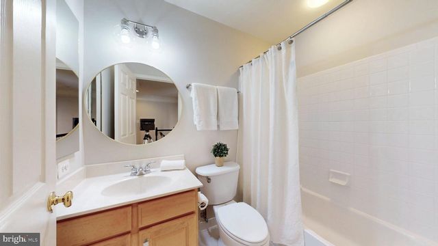 47292 MIDDLE BLUFF PL, Sterling, VA 20165