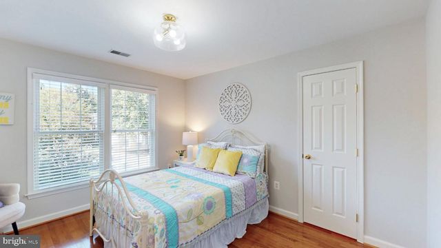 47292 MIDDLE BLUFF PL, Sterling, VA 20165