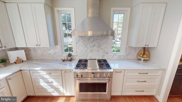 47292 MIDDLE BLUFF PL, Sterling, VA 20165