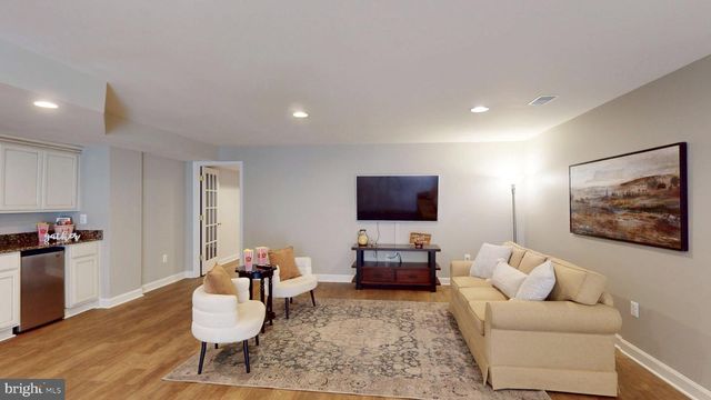 47292 MIDDLE BLUFF PL, Sterling, VA 20165