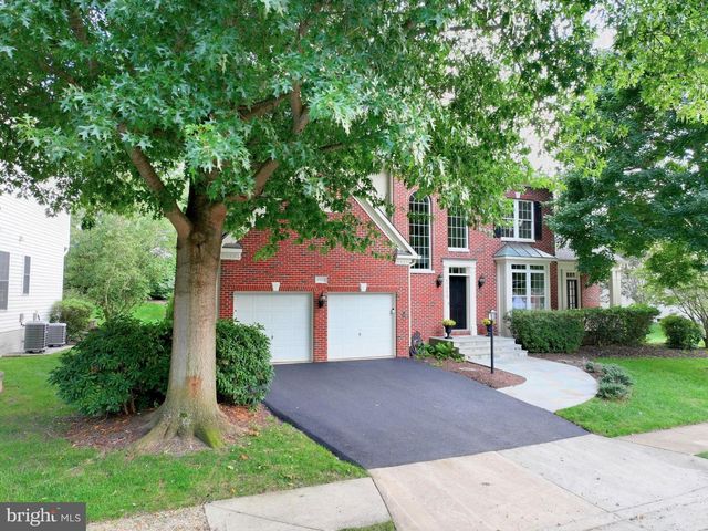 47292 MIDDLE BLUFF PL, Sterling, VA 20165