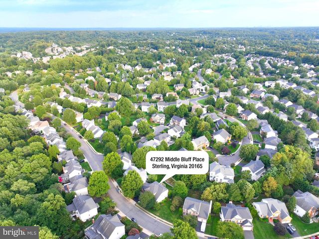 47292 MIDDLE BLUFF PL, Sterling, VA 20165