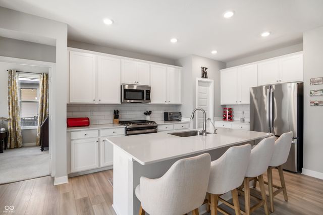 5189 Bayberry Court, Whitestown, IN 46075