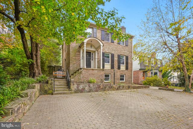 6871 CHURCHILL RD, Mclean, VA 22101