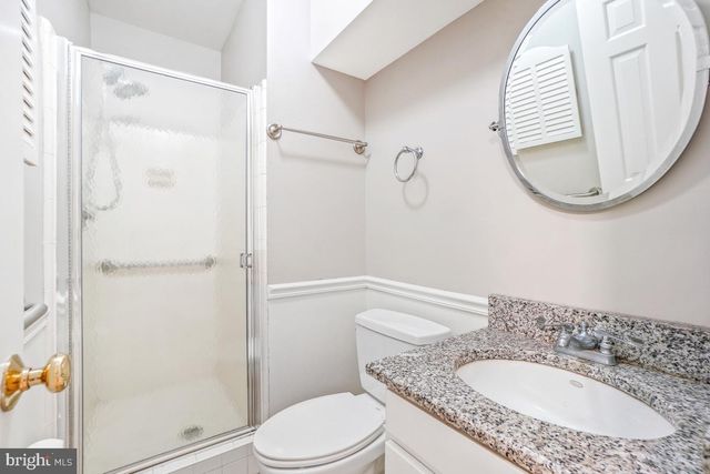 6871 CHURCHILL RD, Mclean, VA 22101