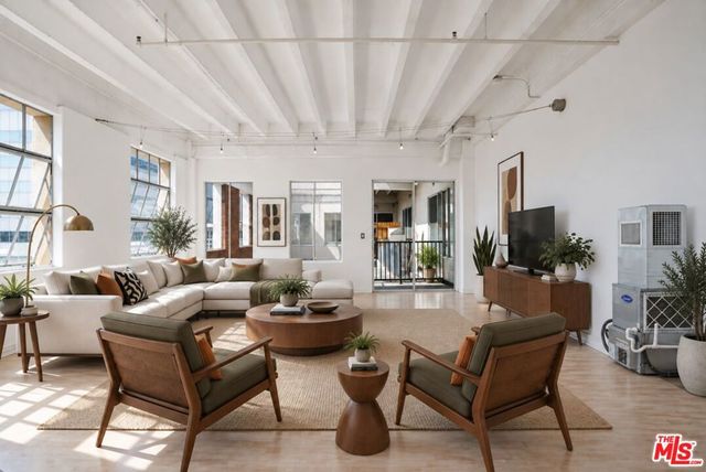 312 W 5th Street 1112, Los Angeles, CA 90013