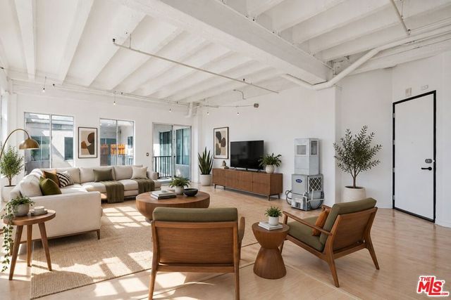 312 W 5th Street 1112, Los Angeles, CA 90013