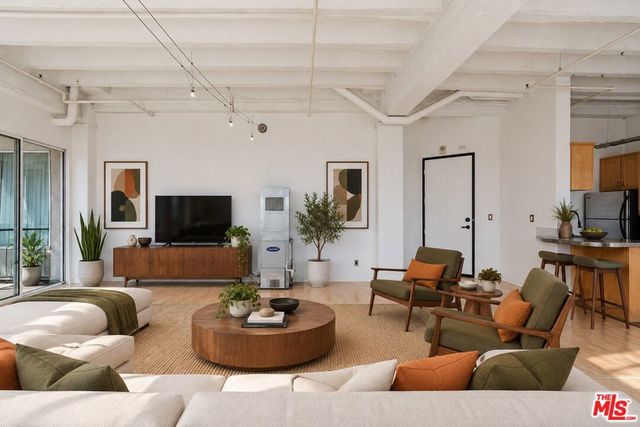 312 W 5th Street 1112, Los Angeles, CA 90013
