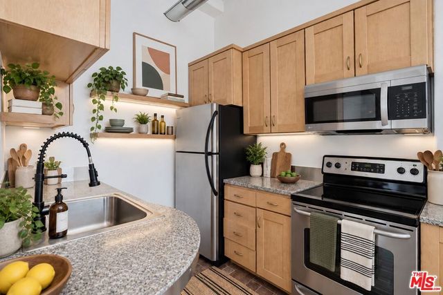 312 W 5th Street 1112, Los Angeles, CA 90013