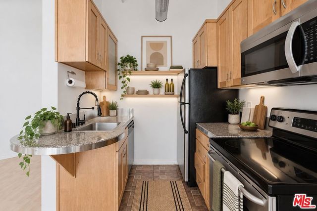 312 W 5th Street 1112, Los Angeles, CA 90013