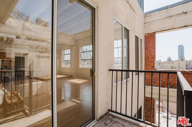 312 W 5th Street 1112, Los Angeles, CA 90013
