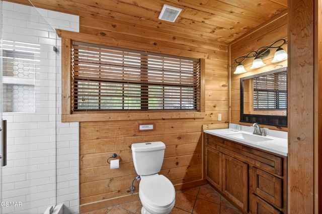 1118 Eagle Pointe Way, Pigeon Forge, TN 37863