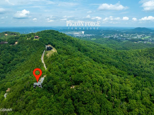 1118 Eagle Pointe Way, Pigeon Forge, TN 37863