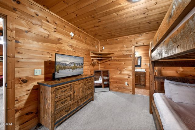 1118 Eagle Pointe Way, Pigeon Forge, TN 37863