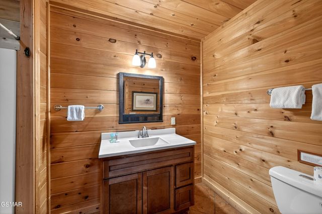 1118 Eagle Pointe Way, Pigeon Forge, TN 37863