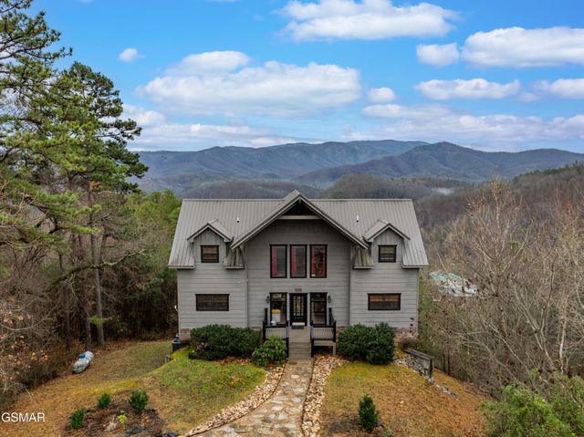 1118 Eagle Pointe Way, Pigeon Forge, TN 37863