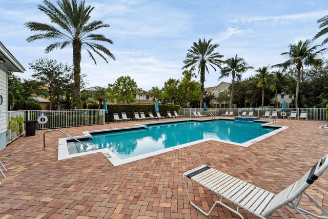297 E Bay Cedar Circle, Jupiter, FL 33458
