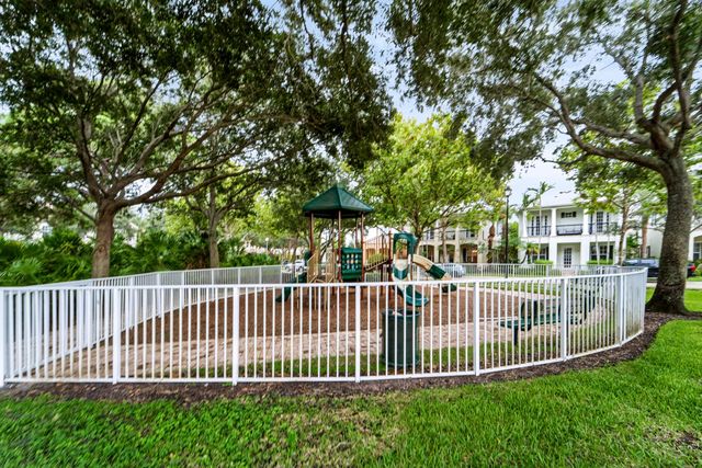 297 E Bay Cedar Circle, Jupiter, FL 33458