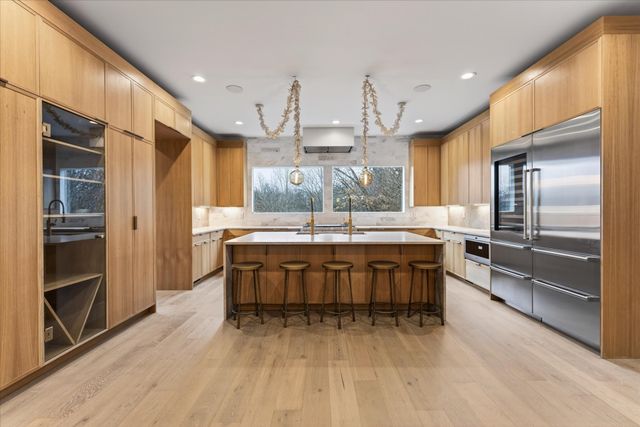 1115 Wilson Pike, Brentwood, TN 37027