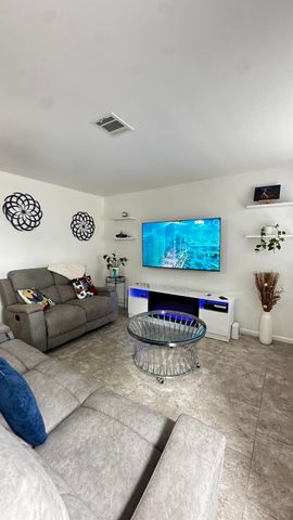 2105 Wharf Lane, Greenacres, FL 33463