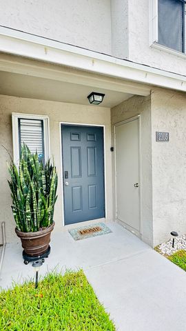 2105 Wharf Lane, Greenacres, FL 33463