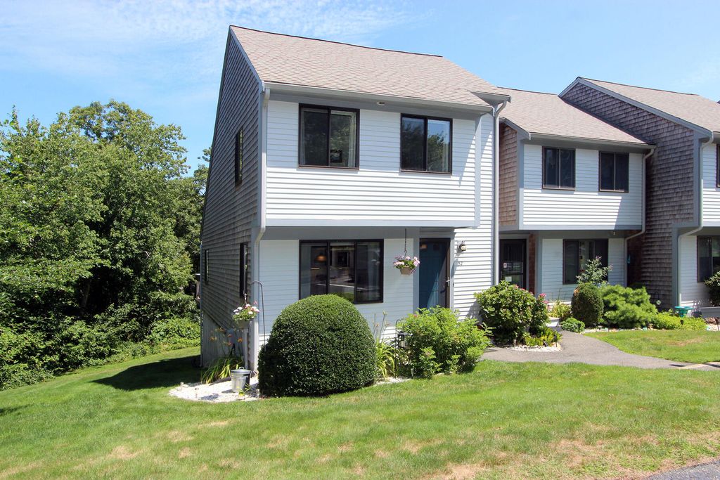 52 Court Way, Brewster, MA 02631