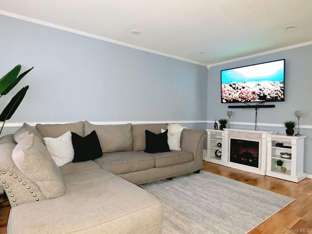 890 Clay Street, Baldwin, NY 11510