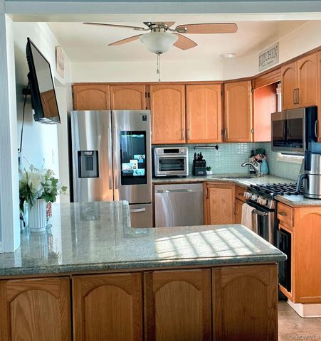 890 Clay Street, Baldwin, NY 11510