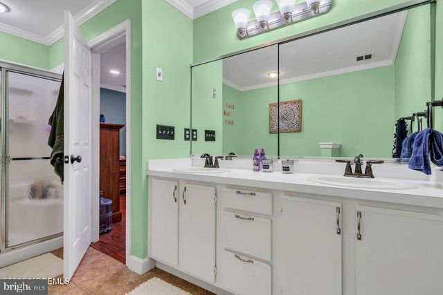 172 IMPATIENS CT, Toms River, NJ 08753