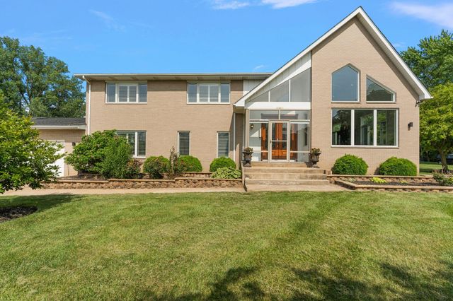 11341 Lakewood Street, Crown Point, IN 46307