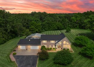 11341 Lakewood Street, Crown Point, IN 46307