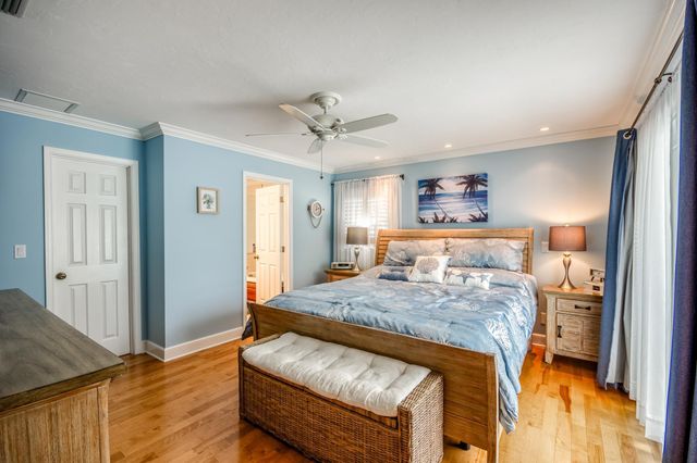 4168 Russell Street, Tequesta, FL 33469
