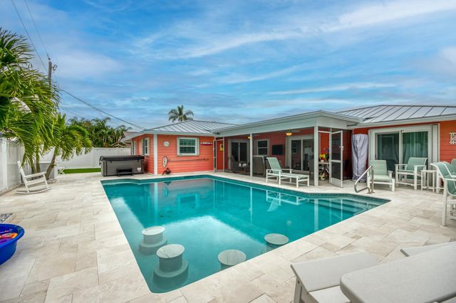 4168 Russell Street, Tequesta, FL 33469