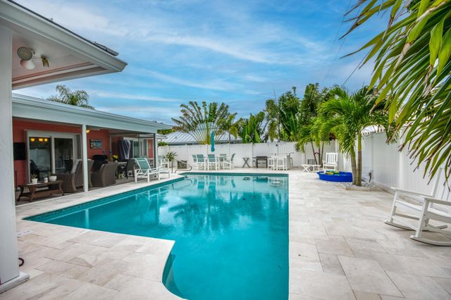 4168 Russell Street, Tequesta, FL 33469
