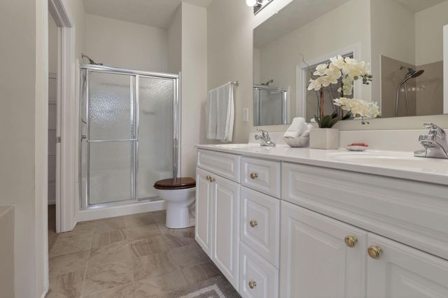 6025 Naughten Pond Drive, Columbus, OH 43213