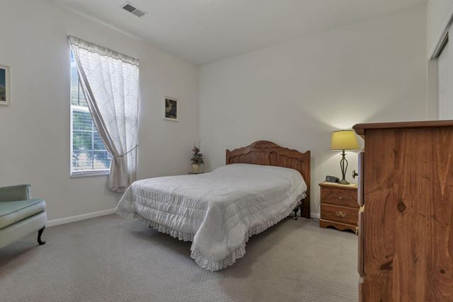 6025 Naughten Pond Drive, Columbus, OH 43213