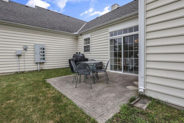 6025 Naughten Pond Drive, Columbus, OH 43213