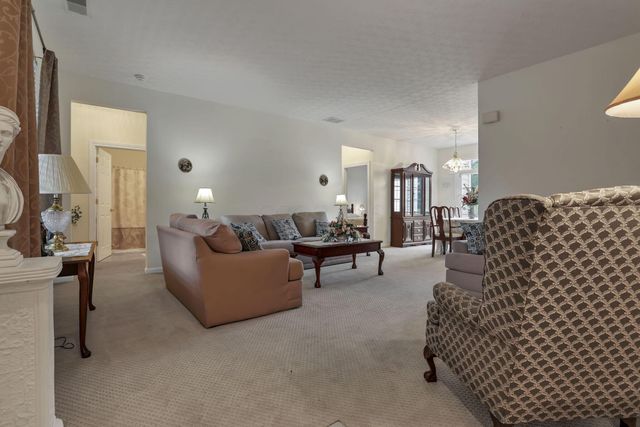 6025 Naughten Pond Drive, Columbus, OH 43213