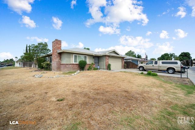 5420 Cherry Tree Lane, Bakersfield, CA 93309