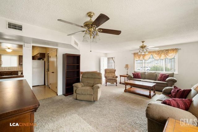 5420 Cherry Tree Lane, Bakersfield, CA 93309