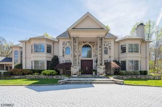 23 Stoningham Dr, Warren Twp., NJ 07059