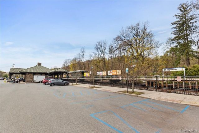 150 N Bedford Road 3F, Chappaqua, NY 10514