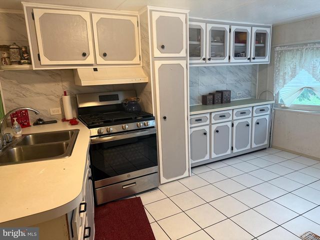 886 LOWER MILL, Pittsgrove, NJ 08318