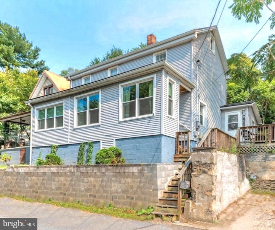 1445 2ND, Enola, PA 17025