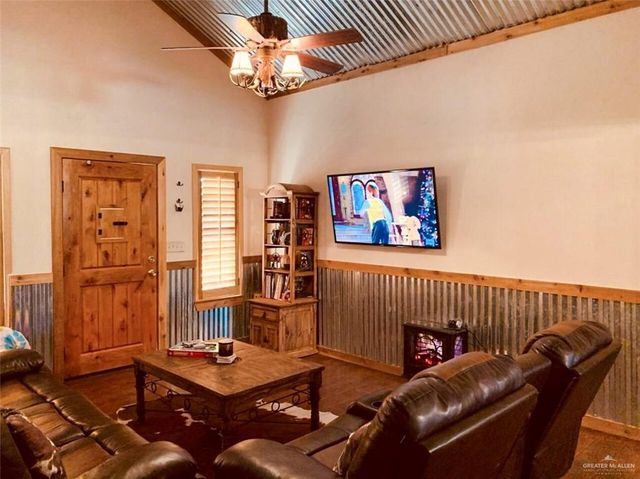 2938 US Highway 83, Roma, TX 78584