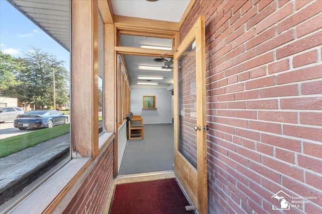 19003 Ecorse Ecorse Road, Allen Park, MI 48101