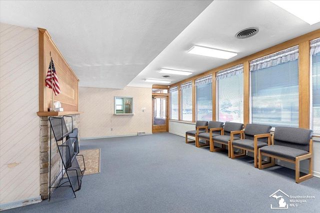 19003 Ecorse Ecorse Road, Allen Park, MI 48101