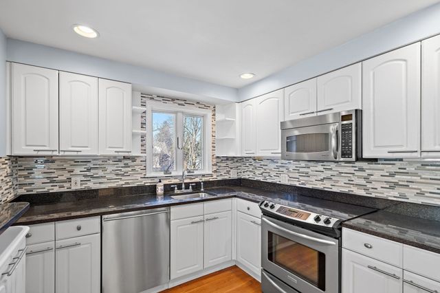150 Hubbard Street B, Concord, MA 01742