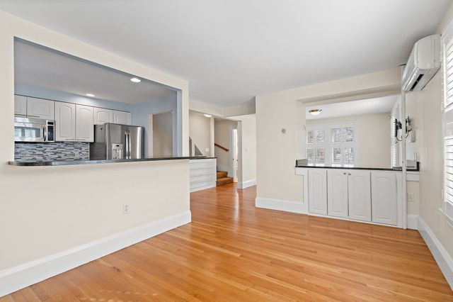 150 Hubbard Street B, Concord, MA 01742