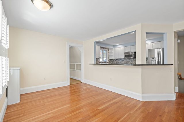 150 Hubbard Street B, Concord, MA 01742